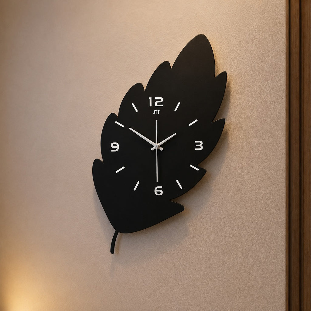 Elegant Leaf Shape Wall Clock 🌿🖤